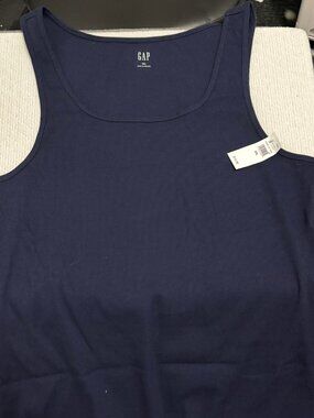 GAP Women’s Tank Top NWT
